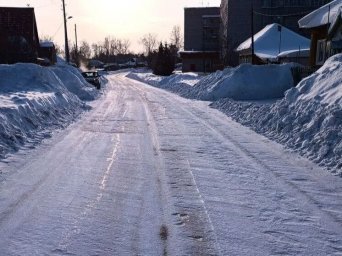 Иллюстрация к новости: Прокуратура требует навести порядок на дорогах поселка Самусь